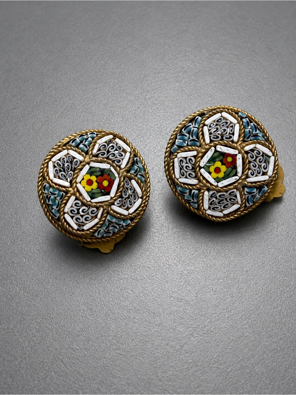 Vintage Mosaic Floral Round Clip-On Earrings - Multicolor #mo121